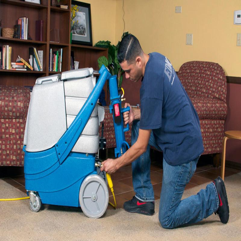 EDIC Galaxy 2000 Portable Carpet Extractor 220 PSI heater close up.