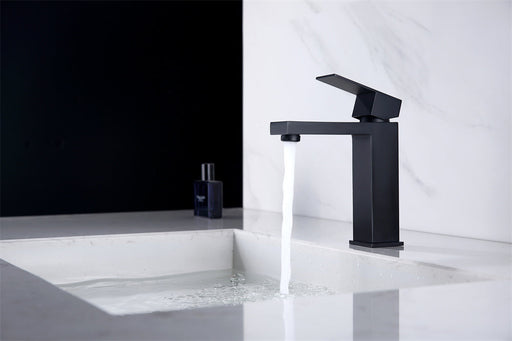 Brooke Matte Black Faucet (image 2)