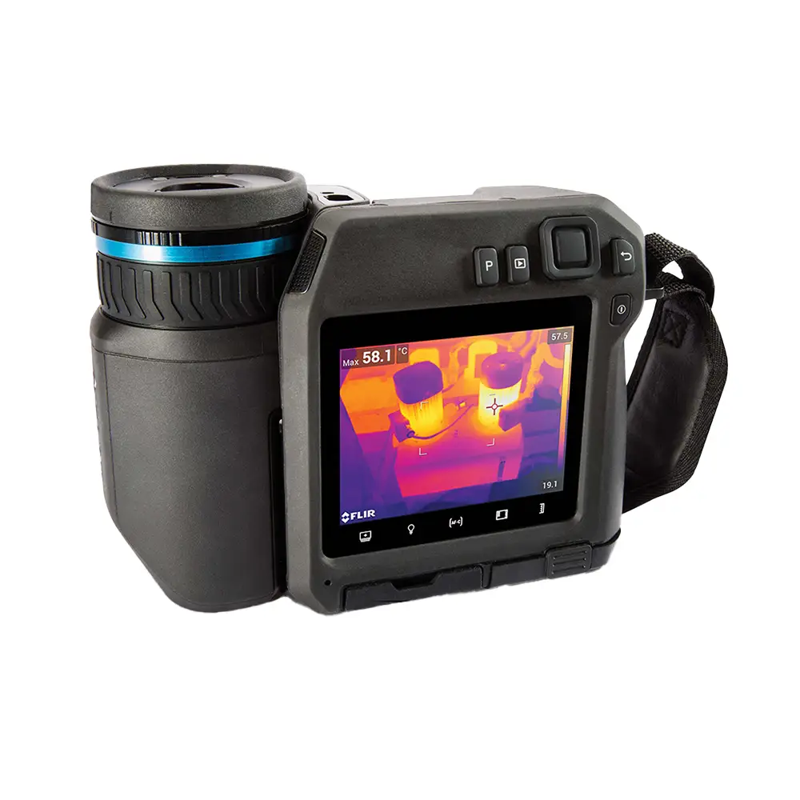 Teledyne FLIR T560 42 side view of thermal camera screen showing heat sources.