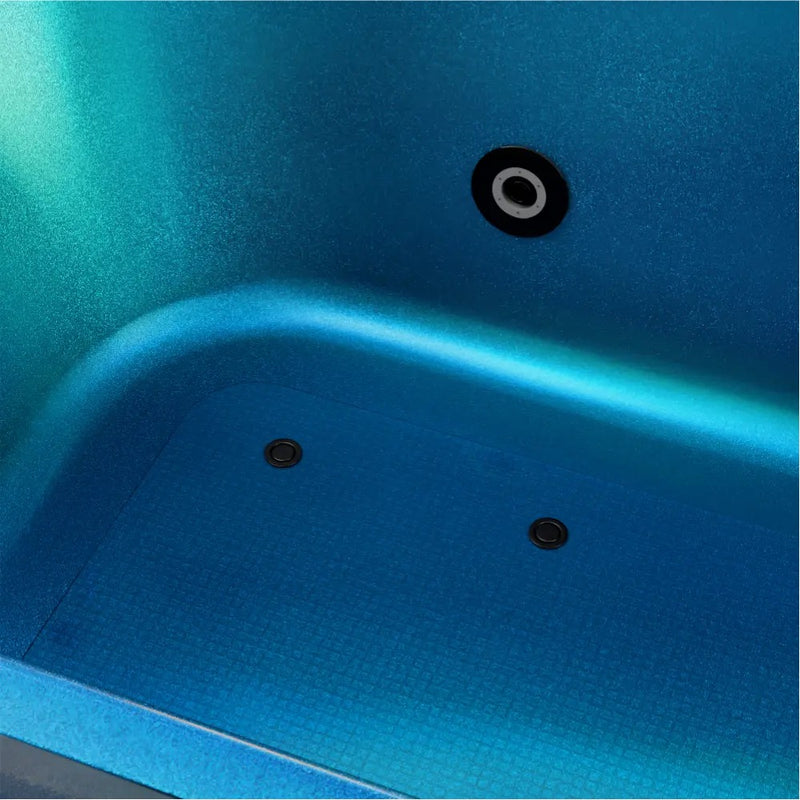 Empava EMPV-67DM01 blue interior with jets and overflow close-up