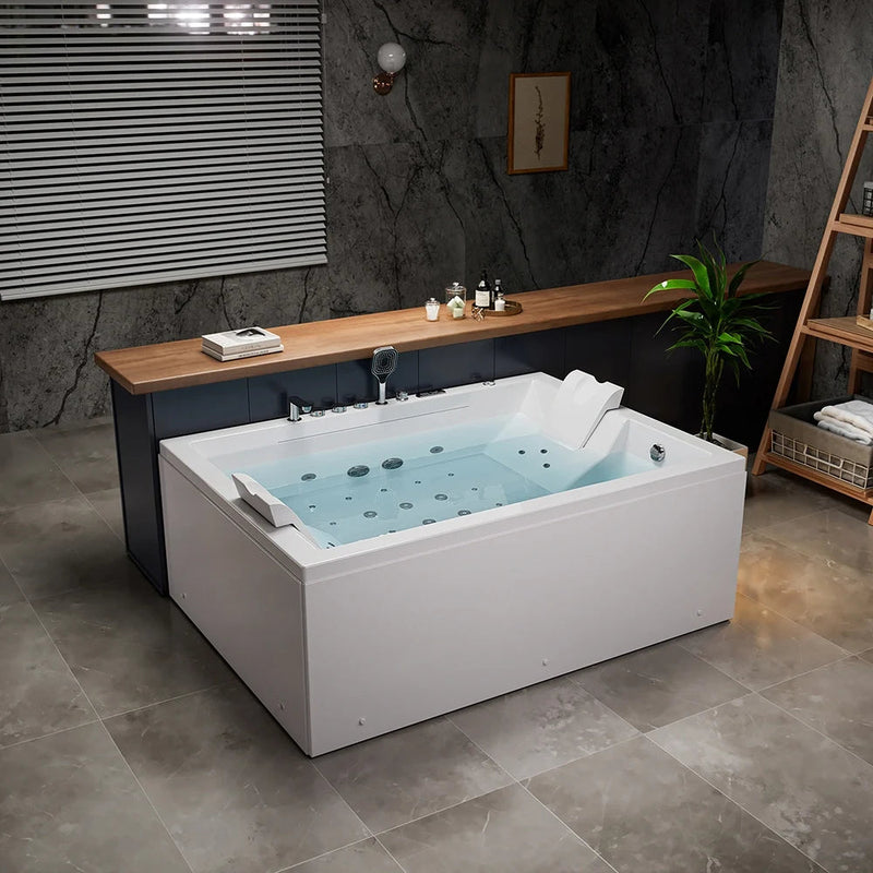Empava EMPV-71PRO02 tub from the opposite angle with jets visible