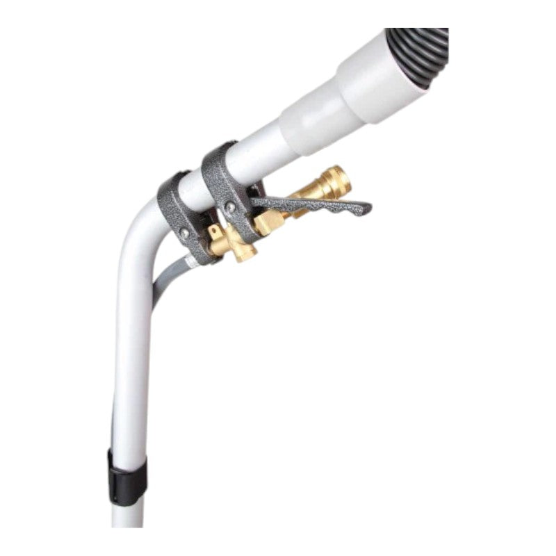 grip of edic 9034ack touchless restroom cleaning kit for enhanced control during use.
