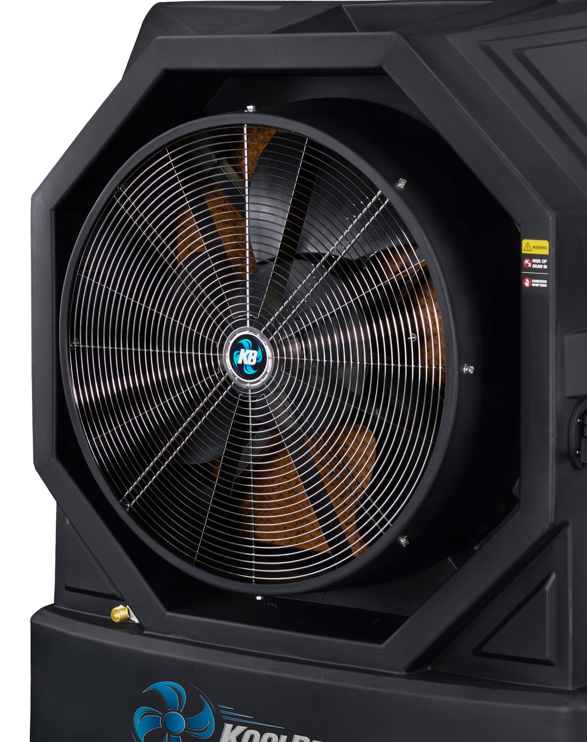 Open fan for a long throw