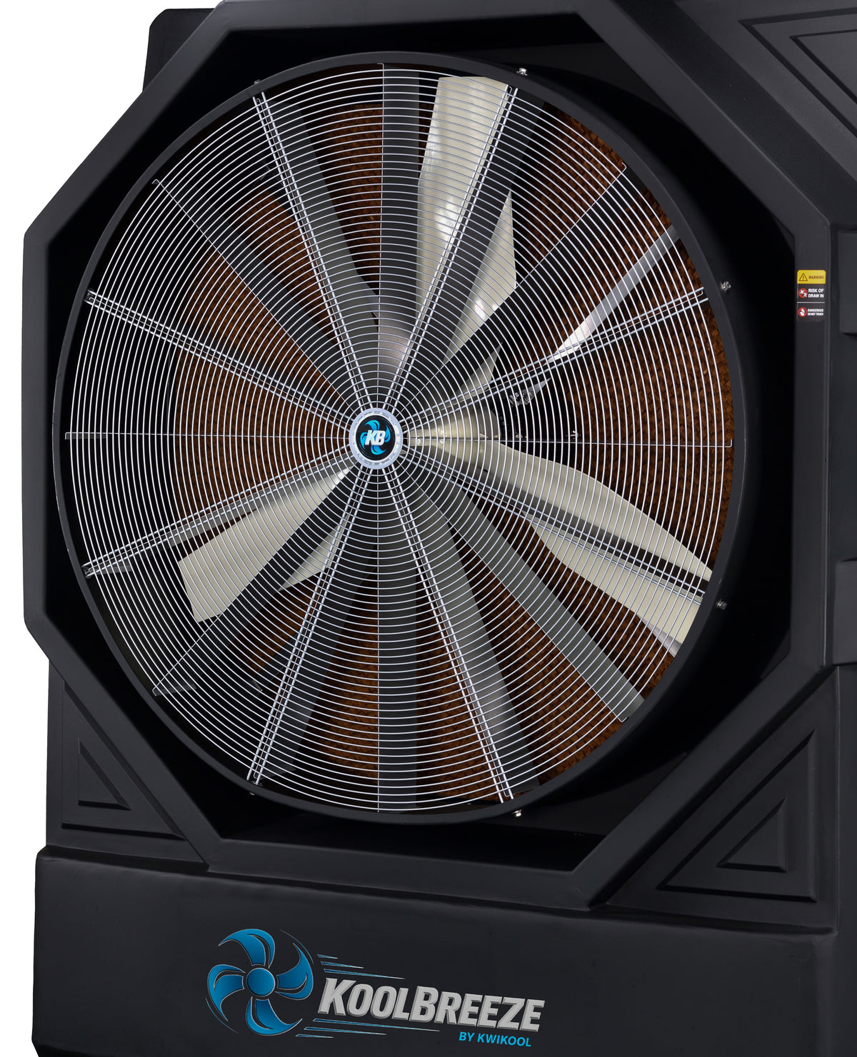 Open fan for a long throw