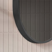 Laviva 313MFPIL-1832MB Pill 18" x 32" Matte Black mirror, frame edge close-up