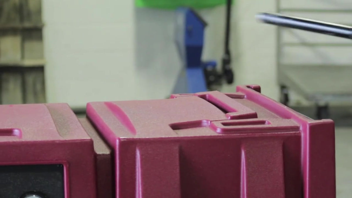 Caster nests for safe stacking
