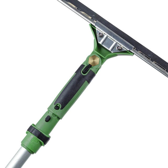 Unger ErgoTec SwivelLoc Handles 0°, handle with channel fitted on a pole