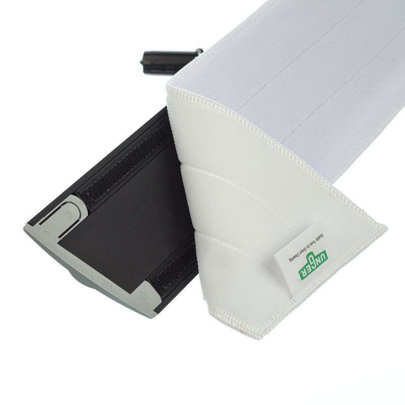 Unger Excella Mop Pad Holder, fitting a cleaning pad to the holder