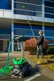 Unger HydroPower Nano Complete Pro 39' Kit, cleaning windows with the Nano system