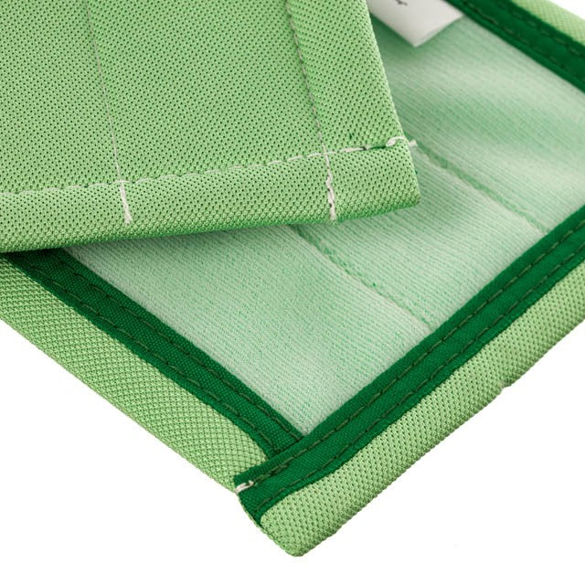 Unger Microfiber Cleaning Pad, close-up of the microfiber and stitched edge
