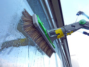 Unger nLITE Hybrid Brush Complete, washing a window with the hybrid brush