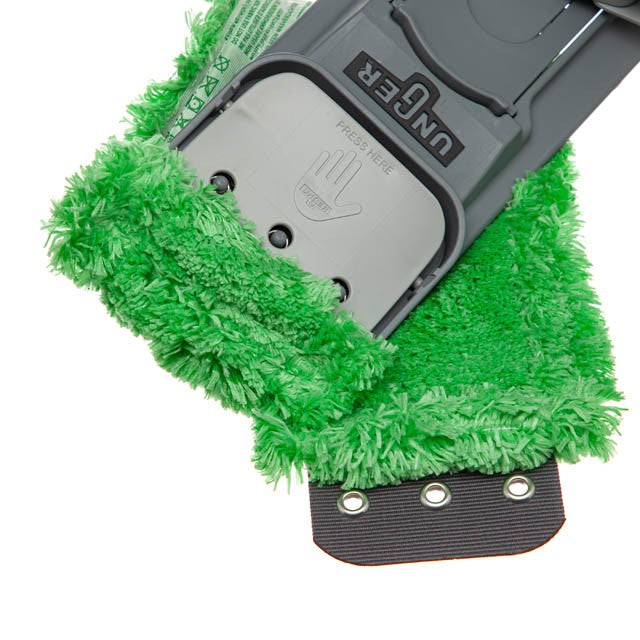 Unger SmartColor Micro Mops 15.0, microfiber pile and holder pocket close-up