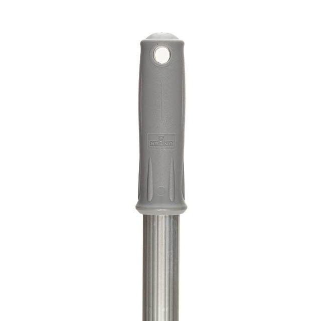 Unger SmartColor TelePole, pole handle end close-up