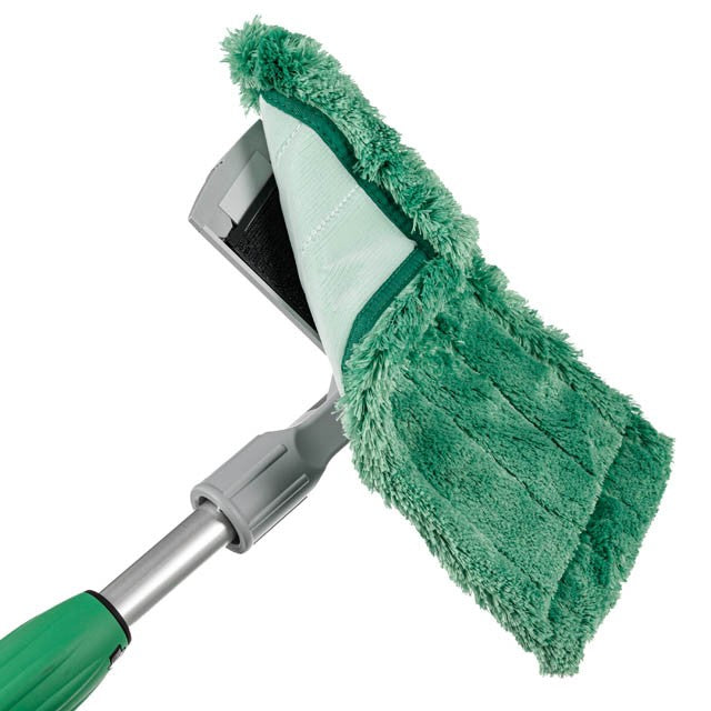 Unger SpeedClean Window Kit, green washing pad on the pad holder