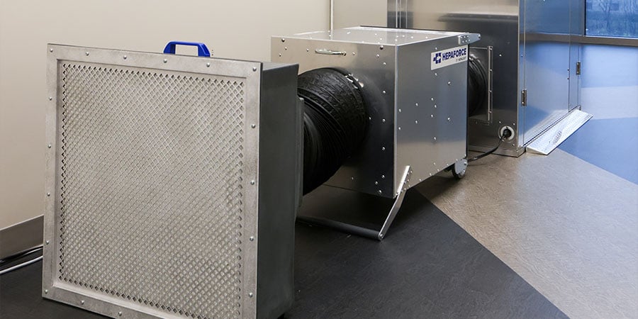 Compact unit on the exhaust line